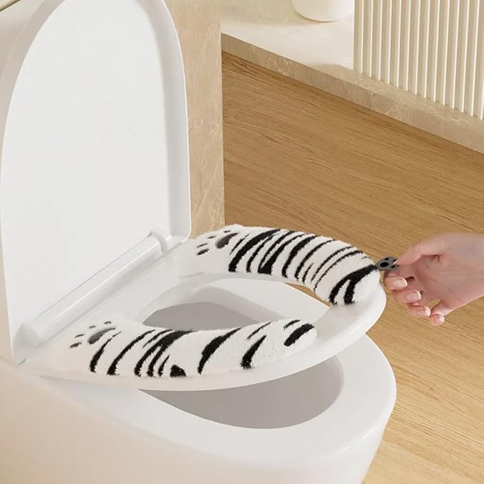 Fuzzy Toilet Seat Cushion Cover, Portable Toilet Seat Cover Universal with Hook and Loop Fastener, Washable and Reusable Toilet Lid Cover (White)